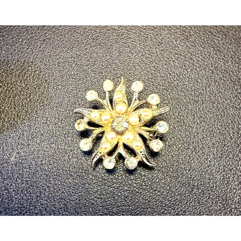 Vintage Coro Starburst Flower Pin Brooch Gold Tone Faux Pearls and Rhinestones